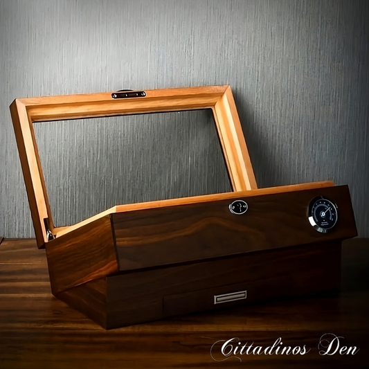 Cittadinos Cigar Humidor - Divider and Safety Lock - Cittadinos Den